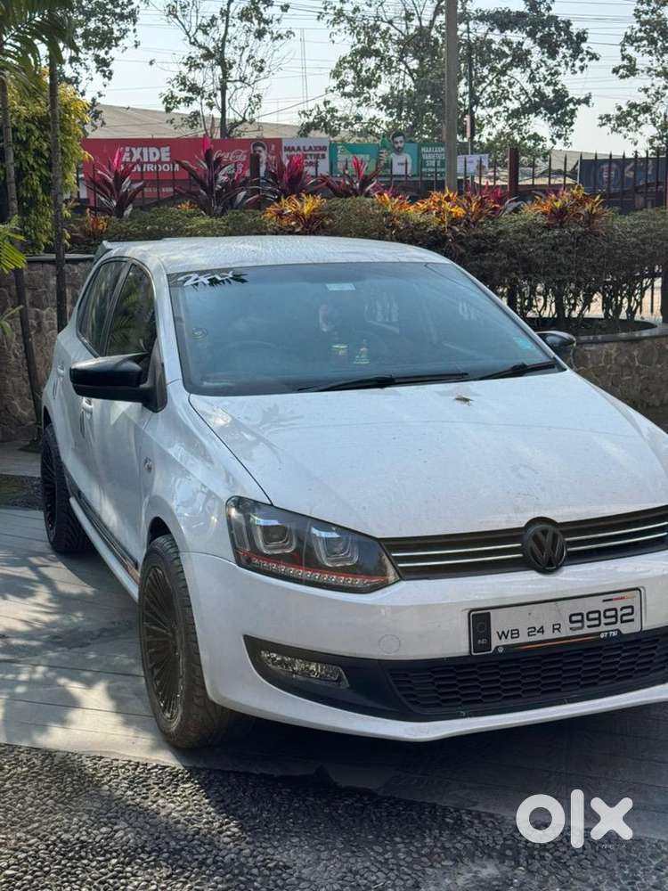 Volkswagen Polo 2013 Petrol Well Maintained With New Alloy Wheels