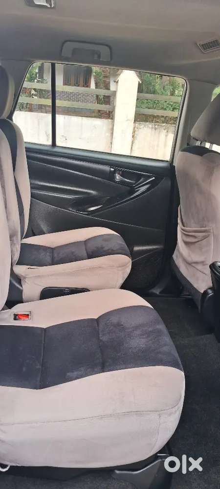 Toyota Innova Crysta 2016 G4