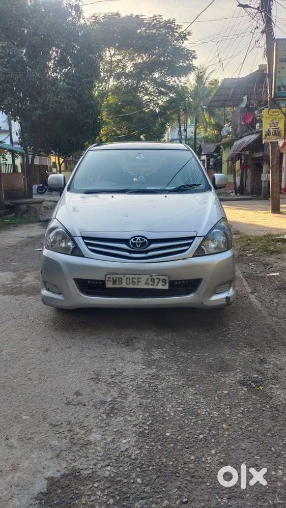Toyota Innova 2011 Diesel 53000 Km Driven