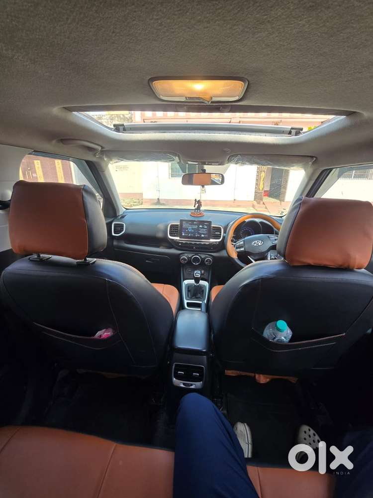 Hyundai Venue Petrol Well Maintained