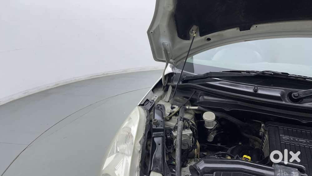 Maruti Suzuki Swift Vxi Optional, 2017, Petrol