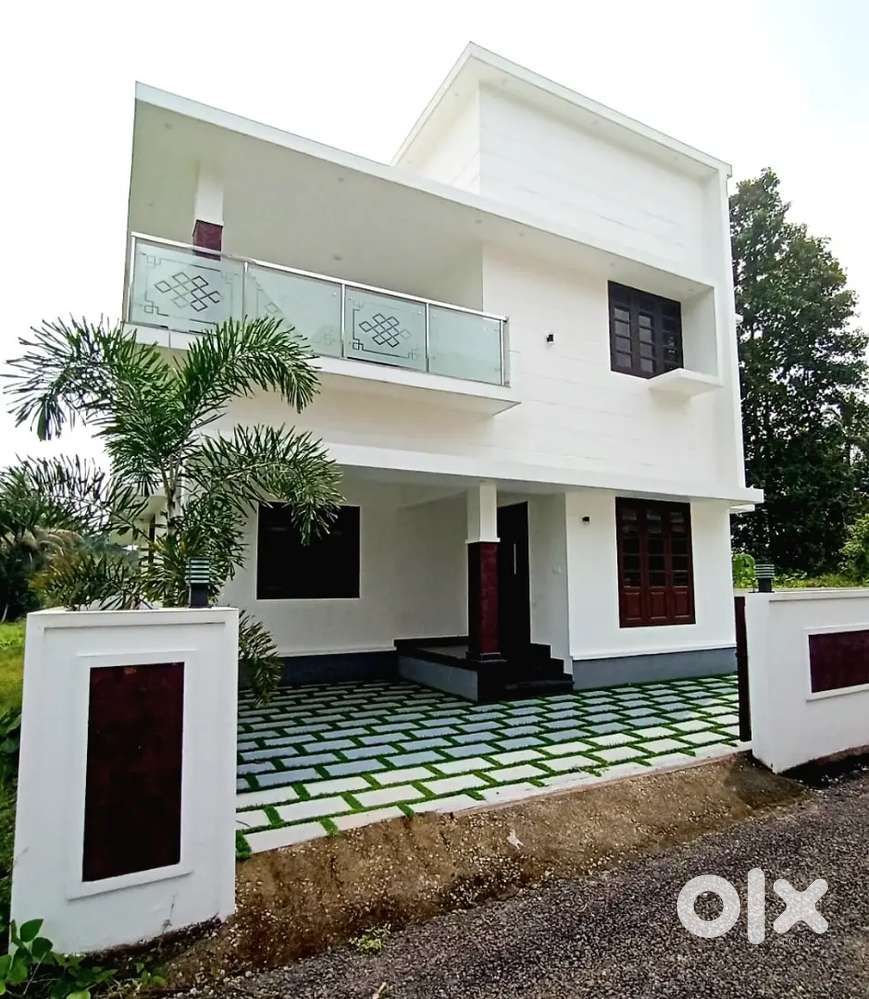 Ready to move 3 bed rooms, 1550 sqft house for sale in pukkattupady