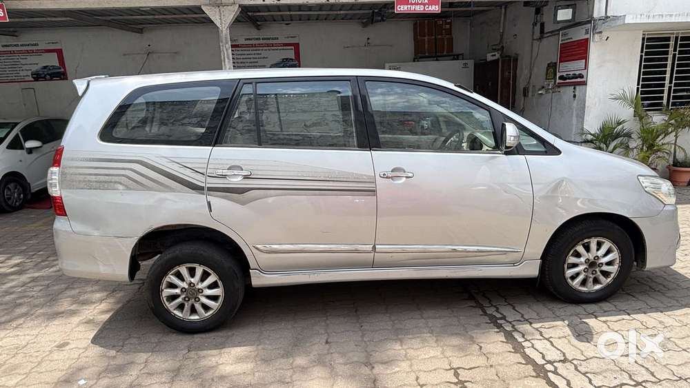 Toyota Innova 2.5 Ev Diesel Ps 8 Seater Bsiii, 2014, Diesel
