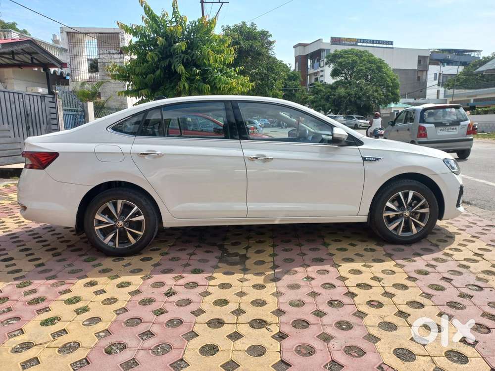 Skoda Slavia Style 1.0l Tsi Mt, 2024, Petrol