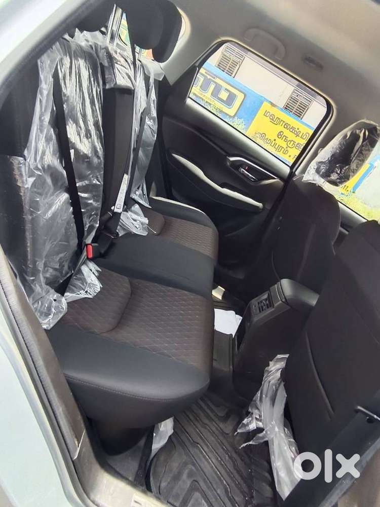 Toyota Urban Cruiser Hyryder 1.5 S Hybrid, 2025, Petrol