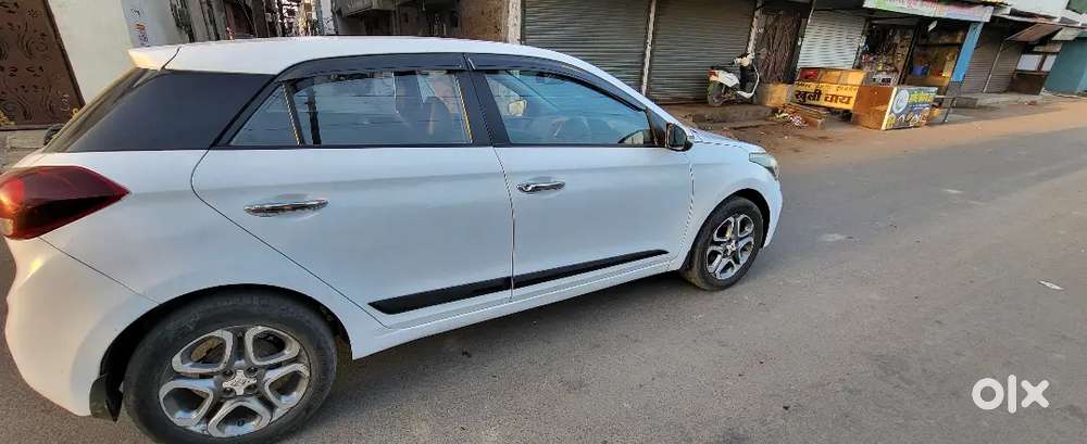 I 20 Asta Optional In Very Good Condition