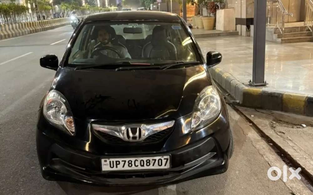 Honda Brio 2012 पेट्रोल मैनुअल