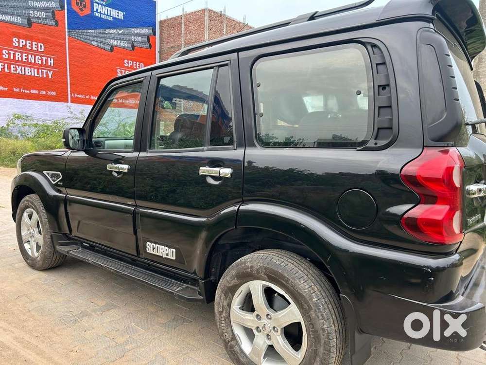 Mahindra Scorpio Classic 2018