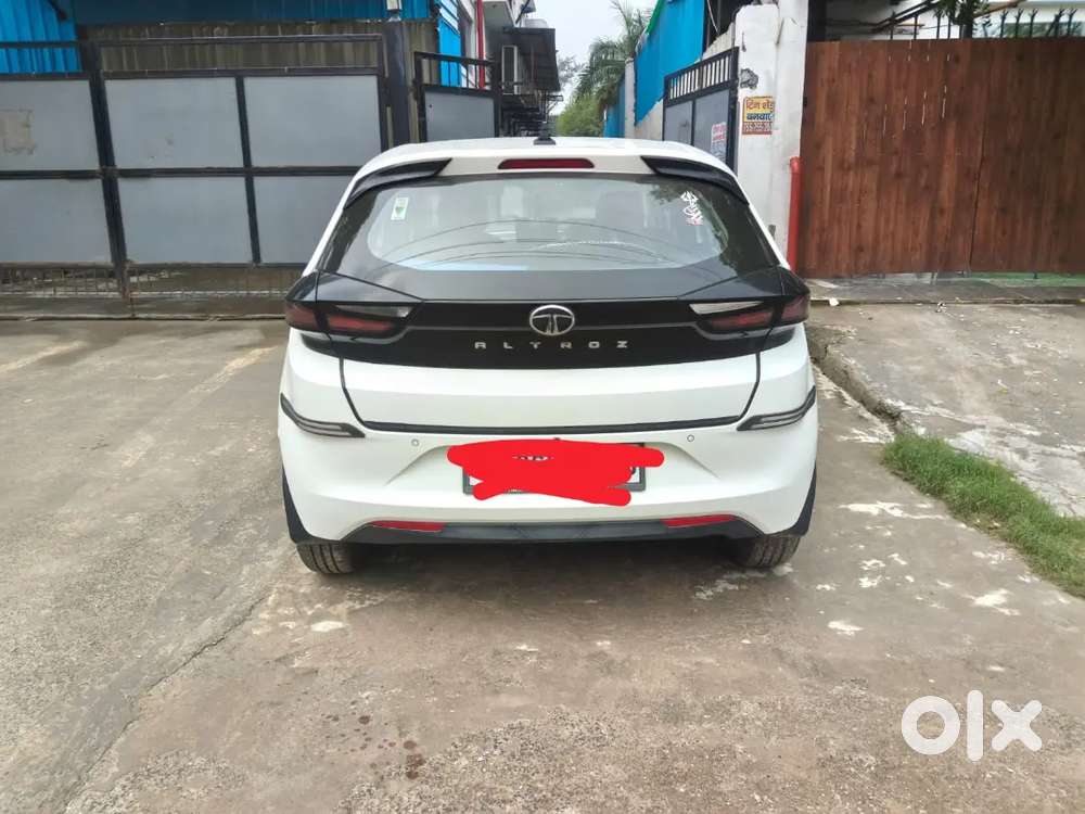 Tata Altroz Xm Petrol 2024