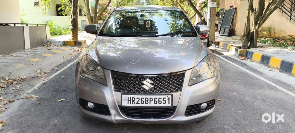 That Vehicle As 2012 Model Comes With 2.4 Liter In Petrol With Aotomet