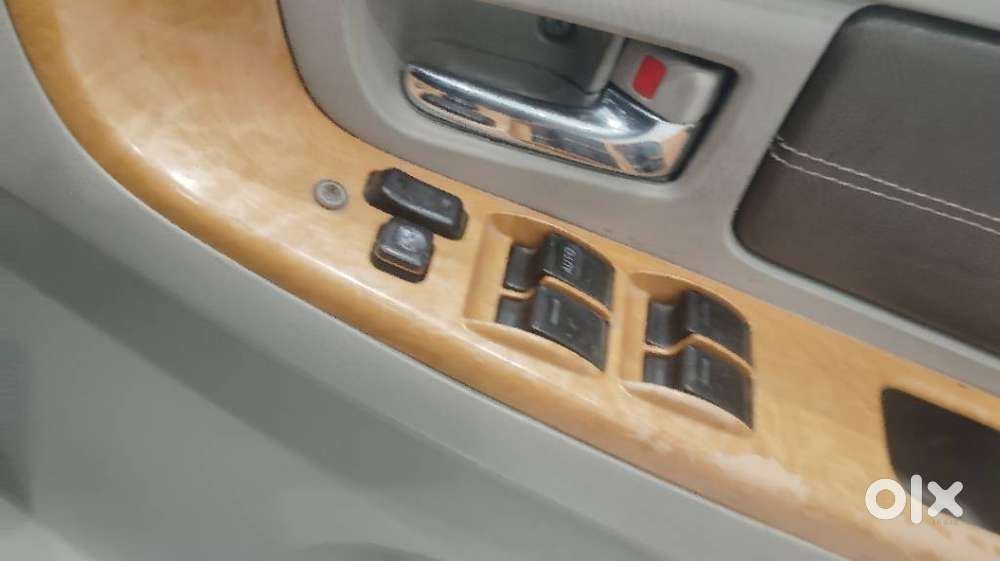 Toyota Innova 2.5 E 7 Str, 2011, Diesel
