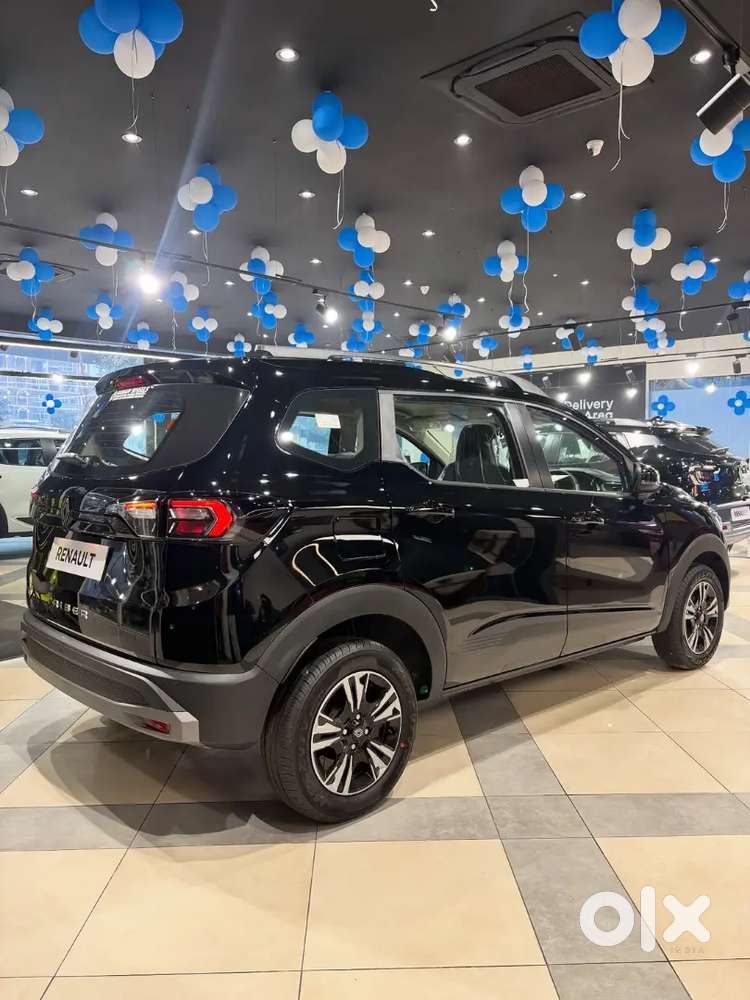 Renault Triber Petrol Demo &year Back Available