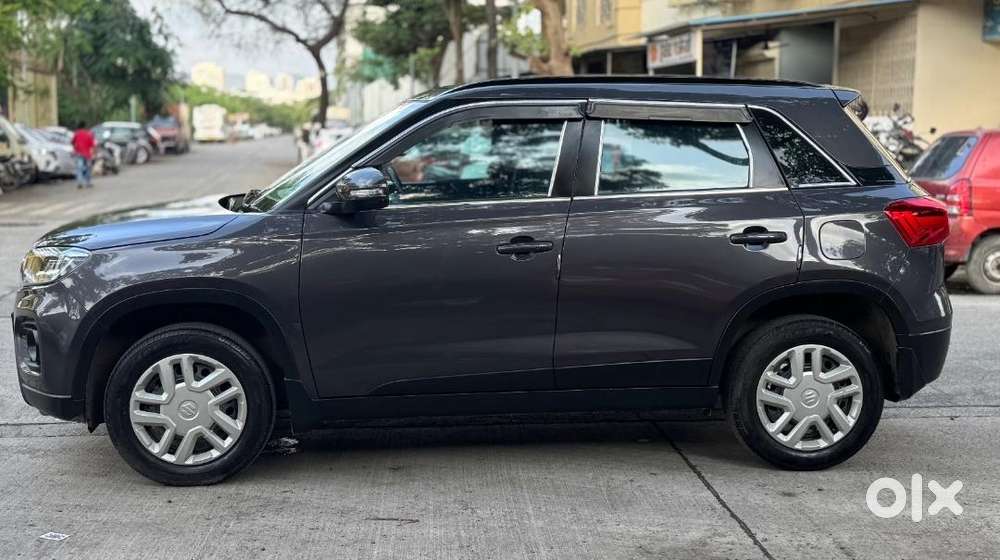 Maruti Suzuki Brezza 1.5 Vxi Smart Hybrid, 2023, Petrol