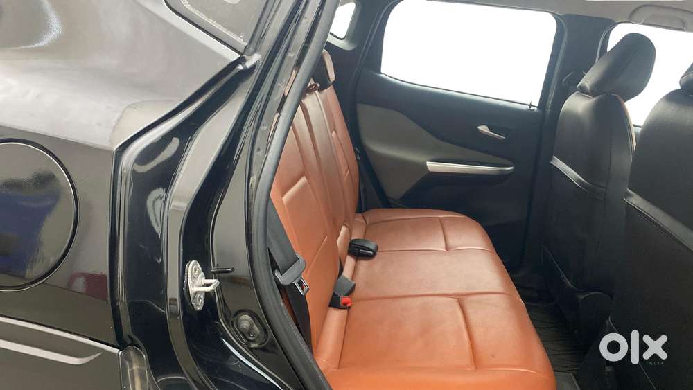 Nissan Magnite 1.0 Xv, 2021, Petrol