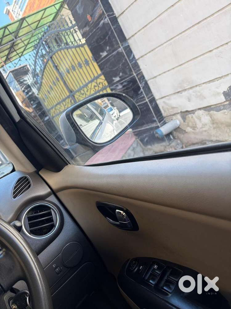 I10 Sportz Top Model