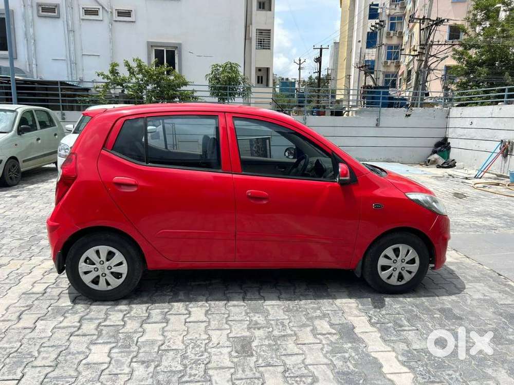 Hyundai I10 Sportz At, 2011, Petrol