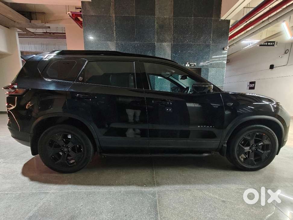 Tata Safari Accomplished Plus 6 Str Dark Edition At, 2024, Diesel