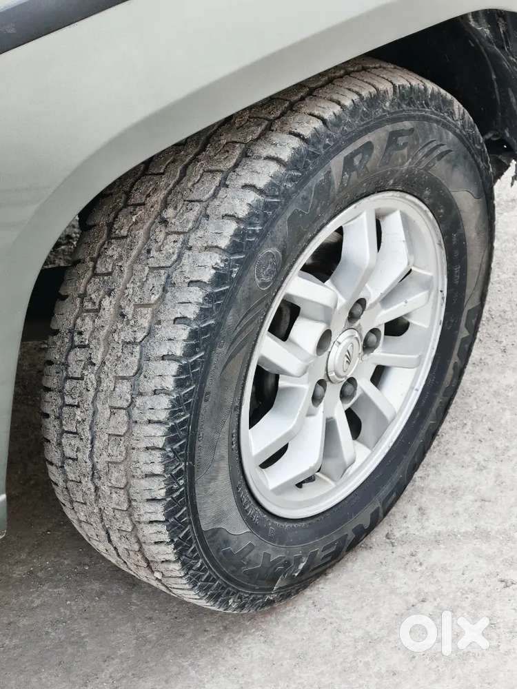 Bolero Nio Diesel 2021