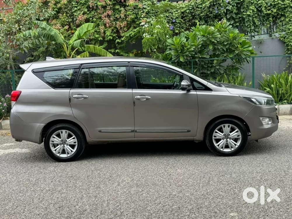 Toyota Innova Crysta 2.8 Zx At 7 Seater, 2018, Diesel