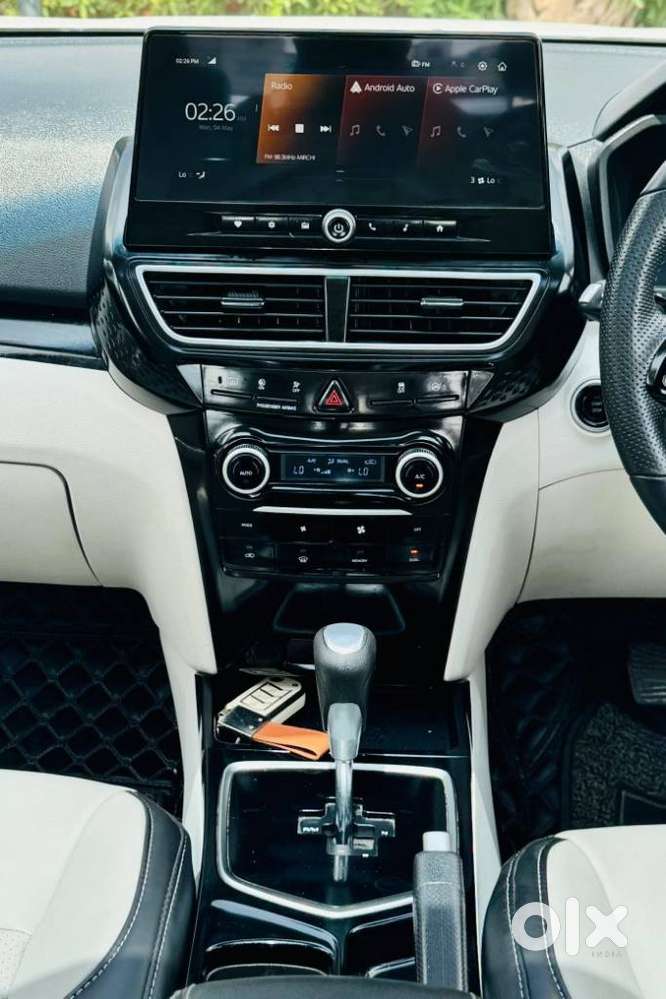 Mahindra Xuv 3xo Ax5 1.5 Diesel Autoshift Plus, 2025, Diesel