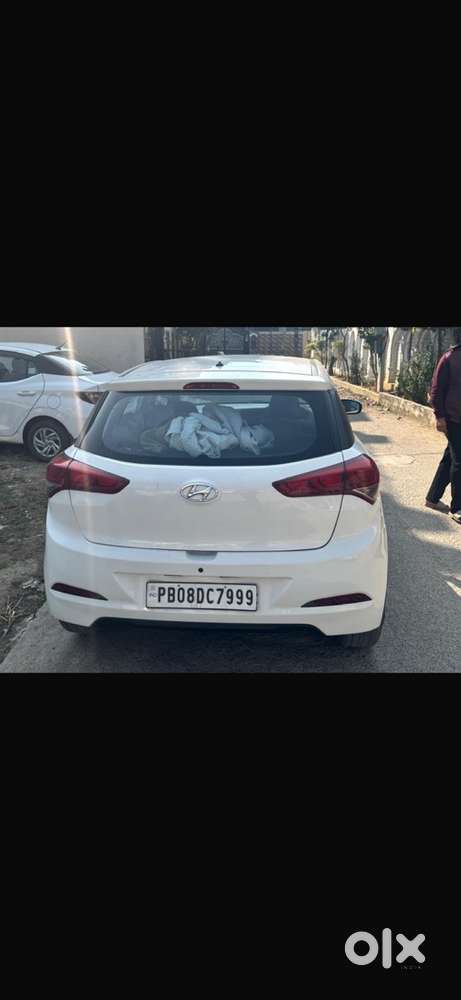 Hyundai I20 Magna Petrol 2015