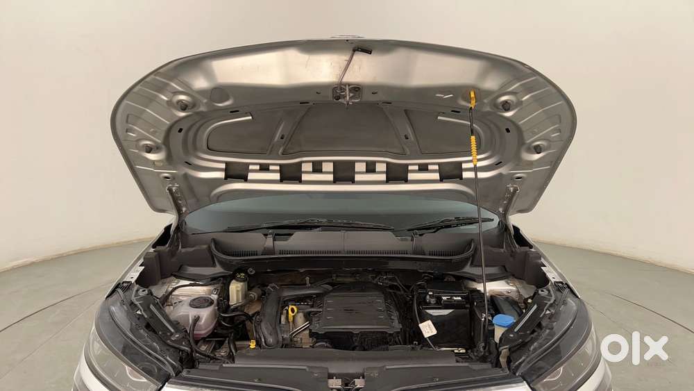 Skoda Kushaq 1.0 Tsi Style At, 2022, Petrol