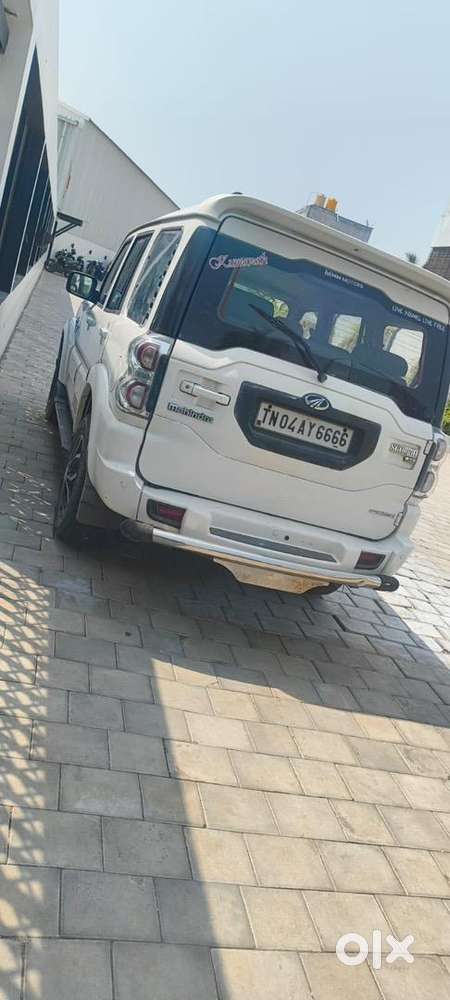 Mahindra Diesel 2017 Car