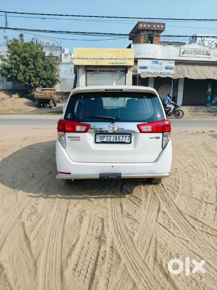 Toyota Innova Crysta 2017