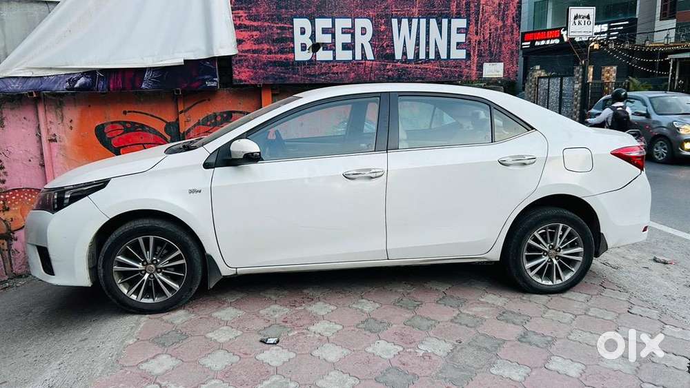 Toyota Corolla Altis 2016 Petrol Well Maintained