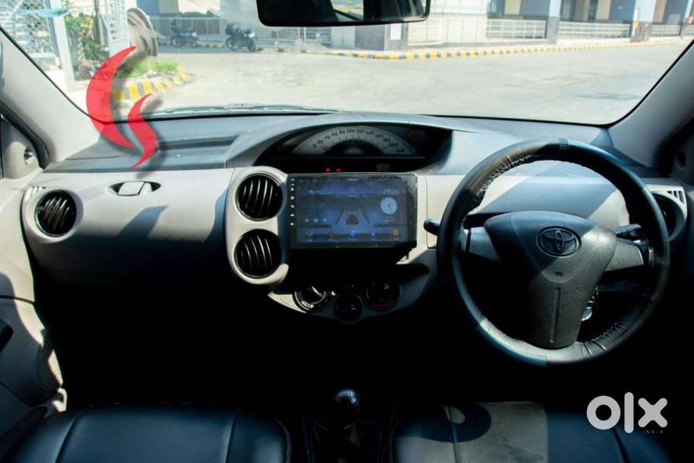 Toyota Etios Liva 2011-2012 G, 2011, Petrol