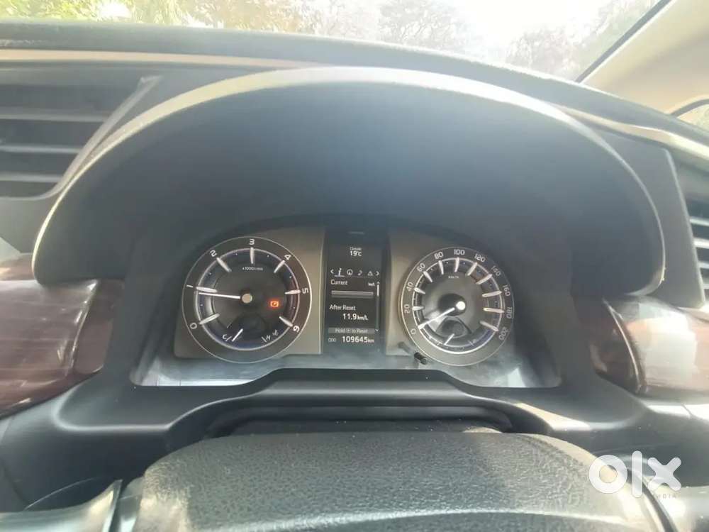 Toyota Innova Crysta 2018 Manual Diesel Second-owner Car
