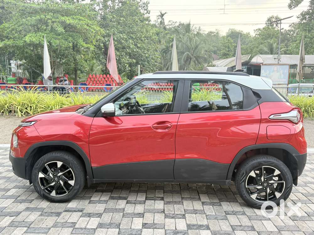 Tata Punch Creative Dual Tone Mt Sunroof, 2024, Petrol