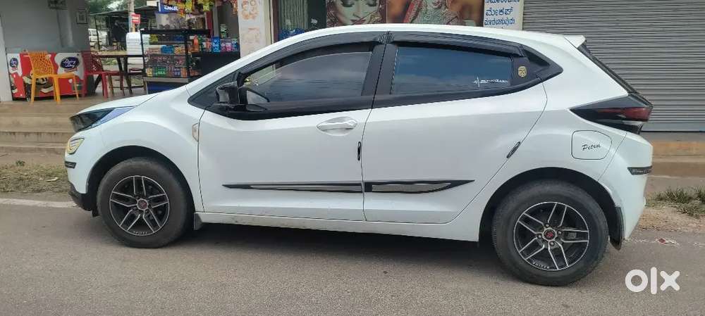 Tata Altroz 1.2 Xe 2021 Manual