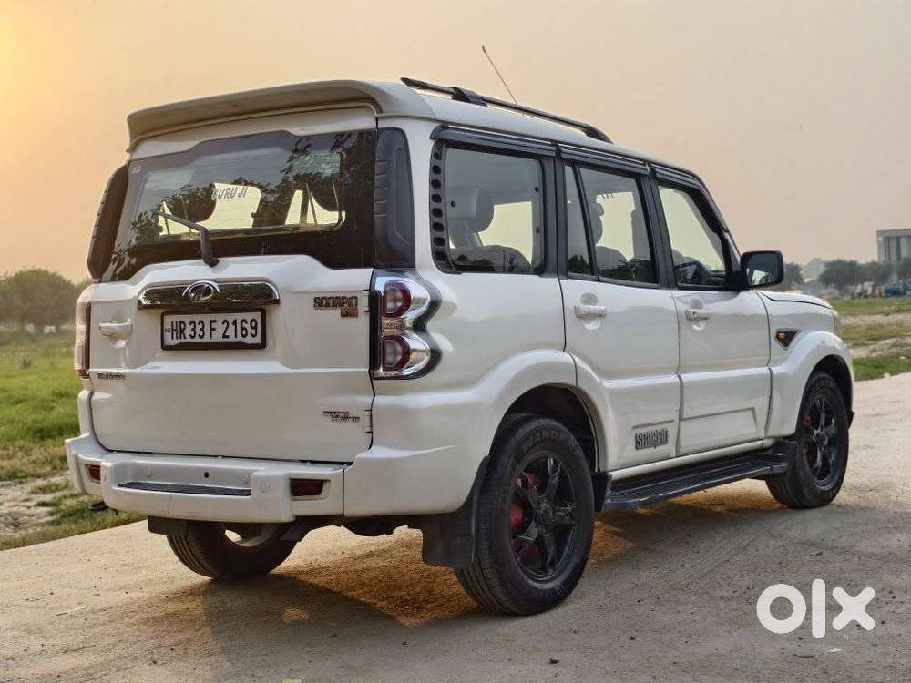 Mahindra Scorpio S10 8 Seater, 2018, Diesel