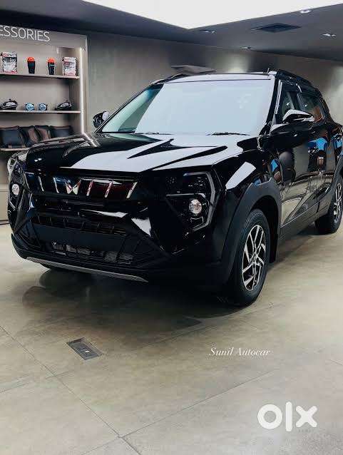 Mahindra Xuv 3xo Petrol 2026 Ax5