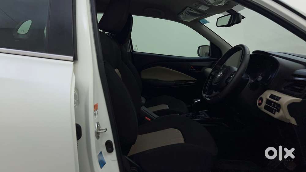 Toyota Glanza 1.2 V Amt, 2025, Petrol