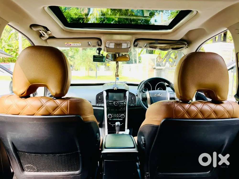 Mahindra Xuv500 W9 At 45,000 Km  Automatic Company Served.