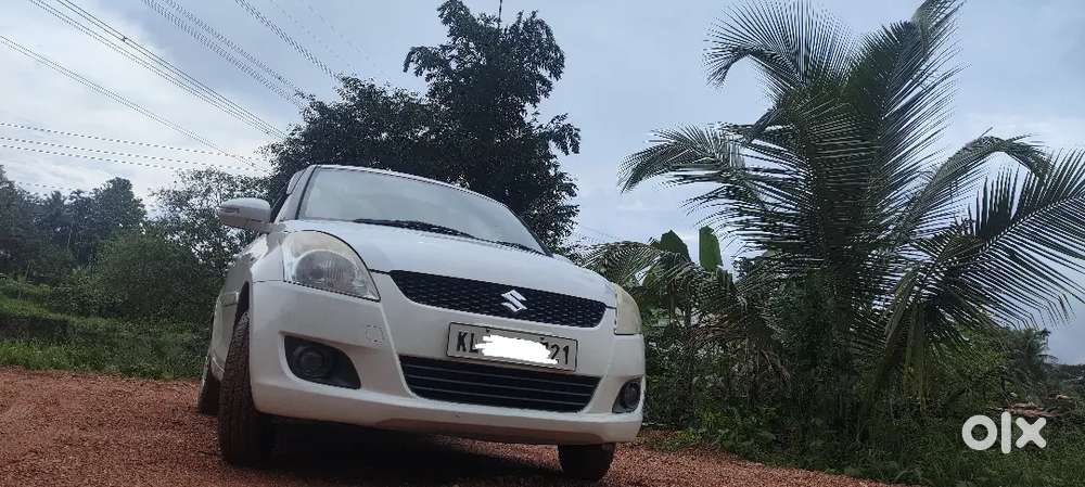 Maruti Suzuki Swift 2013 Petrol 100000 Km Driven