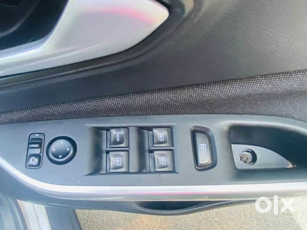 Nissan Magnite 1.0 Xv Turbo Cvt, 2022, Petrol
