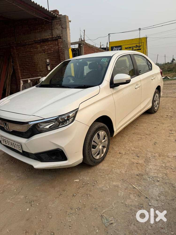 Honda Amage First Ower Company Record 30000 Driven Single Hand Running