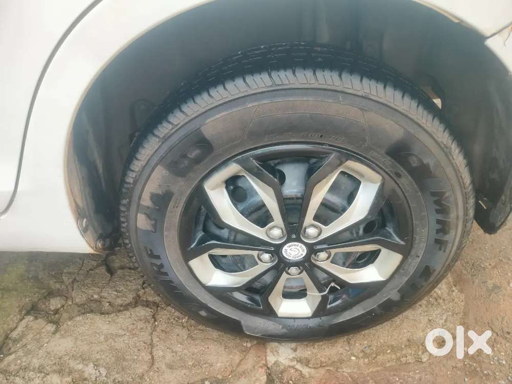 Maruti Suzuki Swift Dzire 2012 Petrol 72700 Km Driven