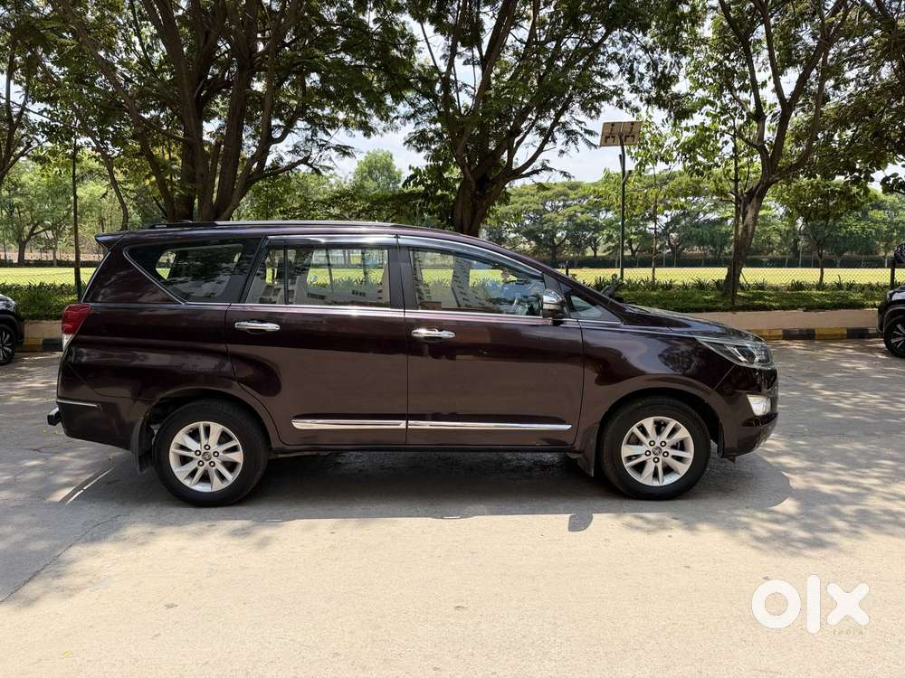 Toyota Innova Crysta 2.8z Automatic, 2017, Diesel