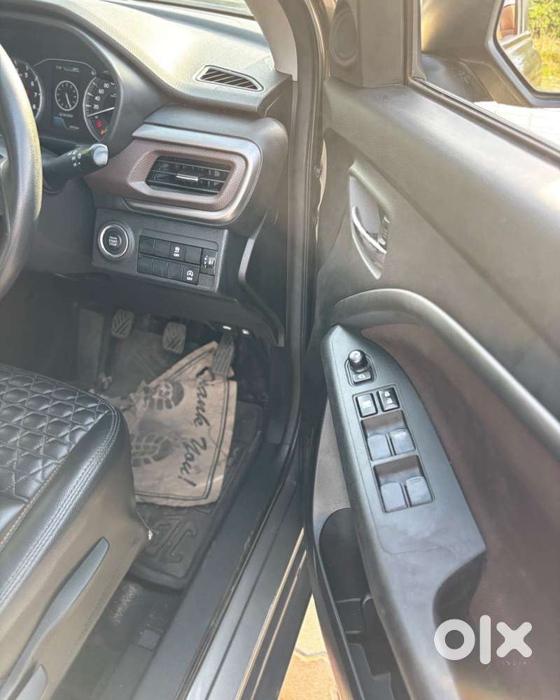 Maruti Suzuki Brezza 1.5 Zxi Smart Hybrid, 2023, Petrol