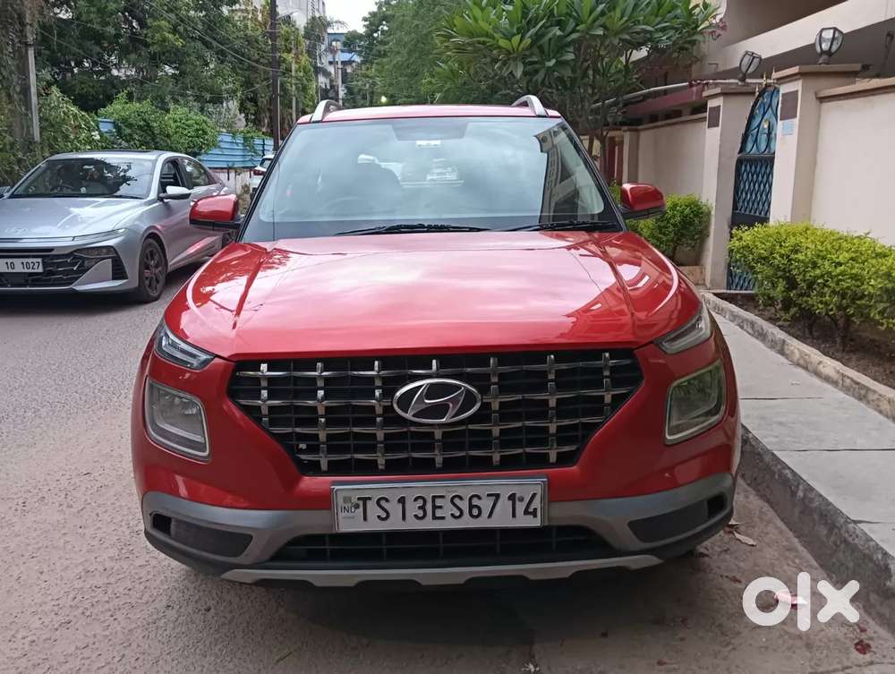 Hyundai Venue 1.2 S Plus, 2020, Petrol