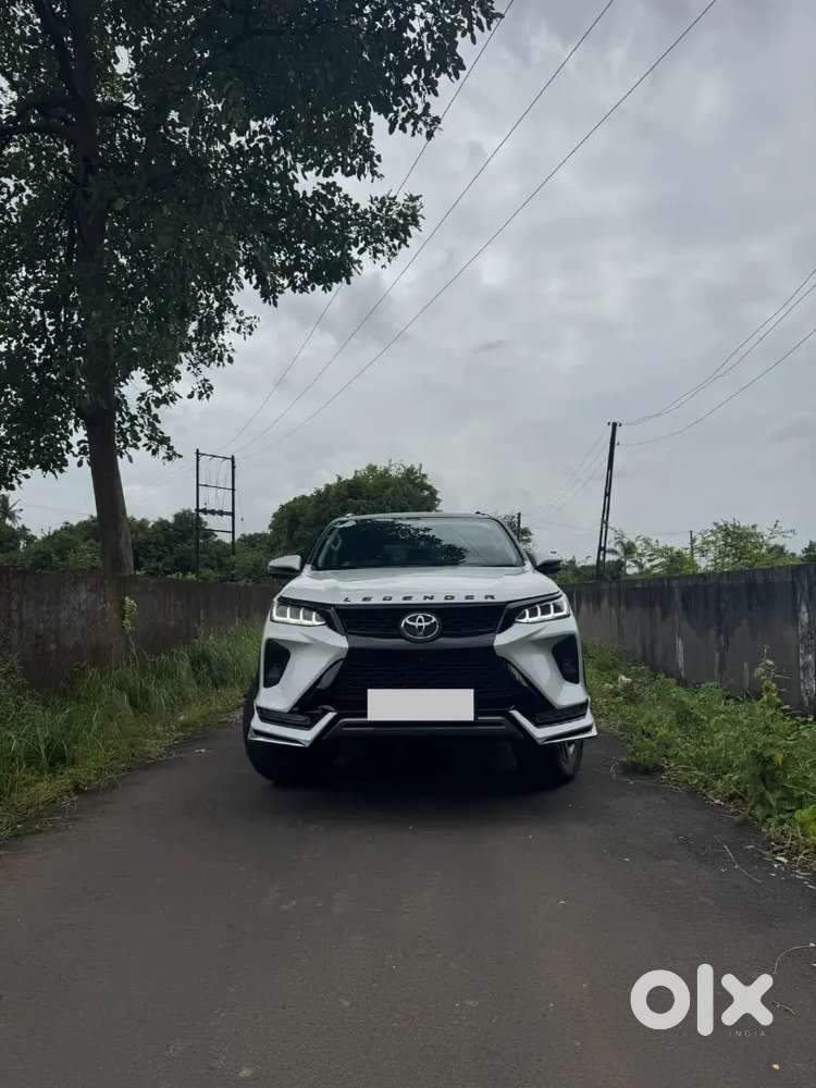 Toyota Fortuner Legender Plus