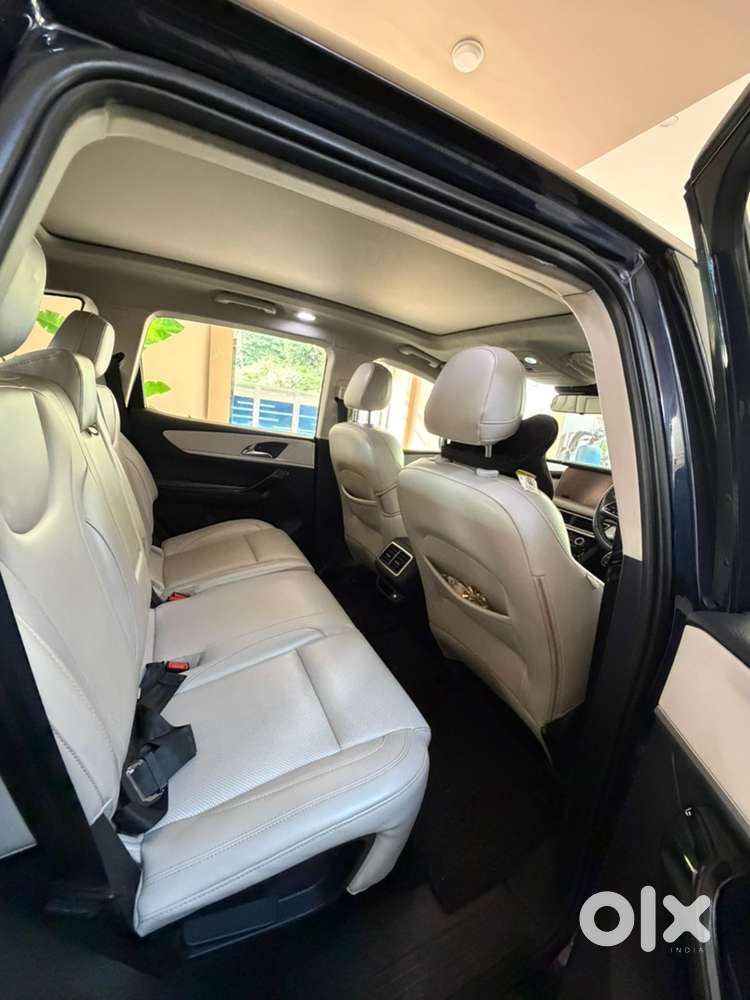 Mahindra Xuv 700 Diesel  Mt 2022 7 Str