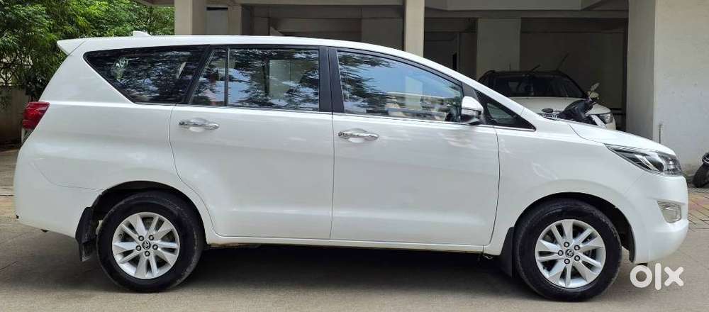 Toyota Innova Crysta 2.4 Vx Mt 8s, 2017, Diesel