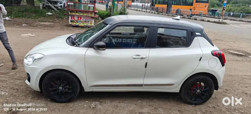 Maruti Suzuki Swift 2021