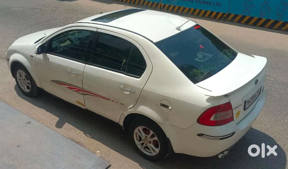 Ford Fiesta - Sportz Edition - Alloys And Spoiler - Good In Mileage.