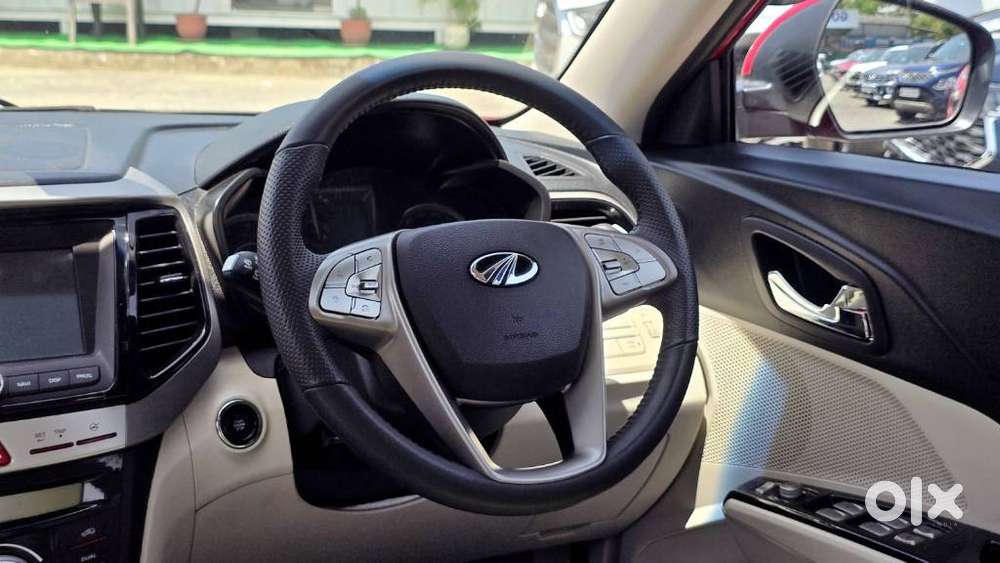 Mahindra Xuv300 1.2 W8 (o) Amt Dual Tone Petrol, 2022, Petrol